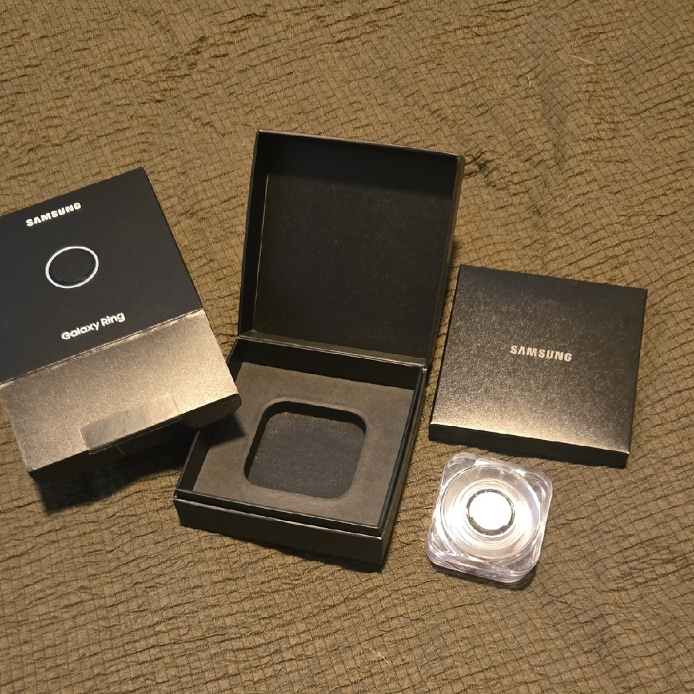 Samsung Galaxy Ring. Size 9